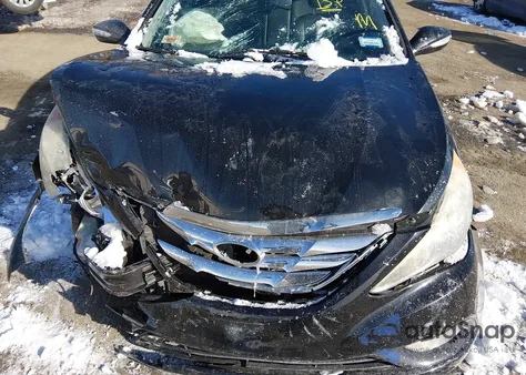 2013 Hyundai Sonata Limited 2.0T z USA, uszkodzony, nr VIN 5NPEC4AB4DH557152